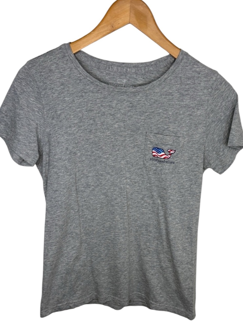 Vineyard Vines Grey Red White Blue Flag Pocket Tee T Shirt Women Size XS